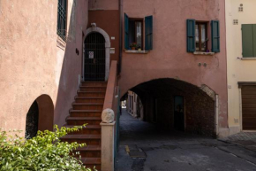 ORA APARTMENT(Centro Desenzano del Garda)